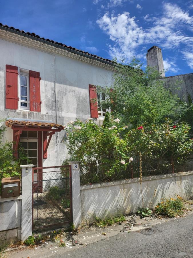 La Maison Rouge Paisible Maison De Pays Saujon Dış mekan fotoğraf